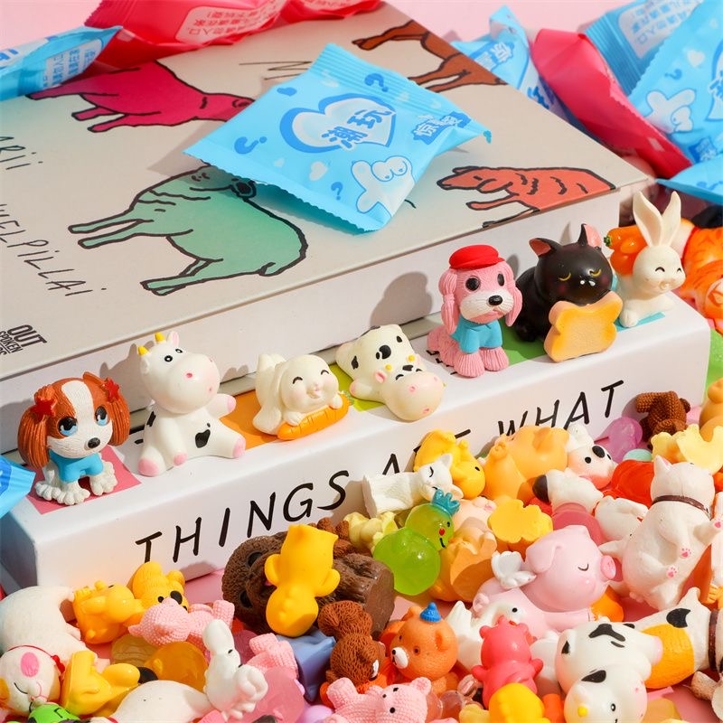 40 Stück/Set Zufällige Cartoon – Resin Art Case Bewertung und Preis